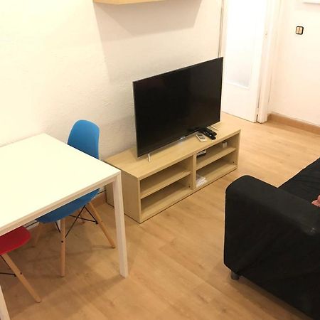 New! Apartment In Sarria Near Metro Барселона Экстерьер фото